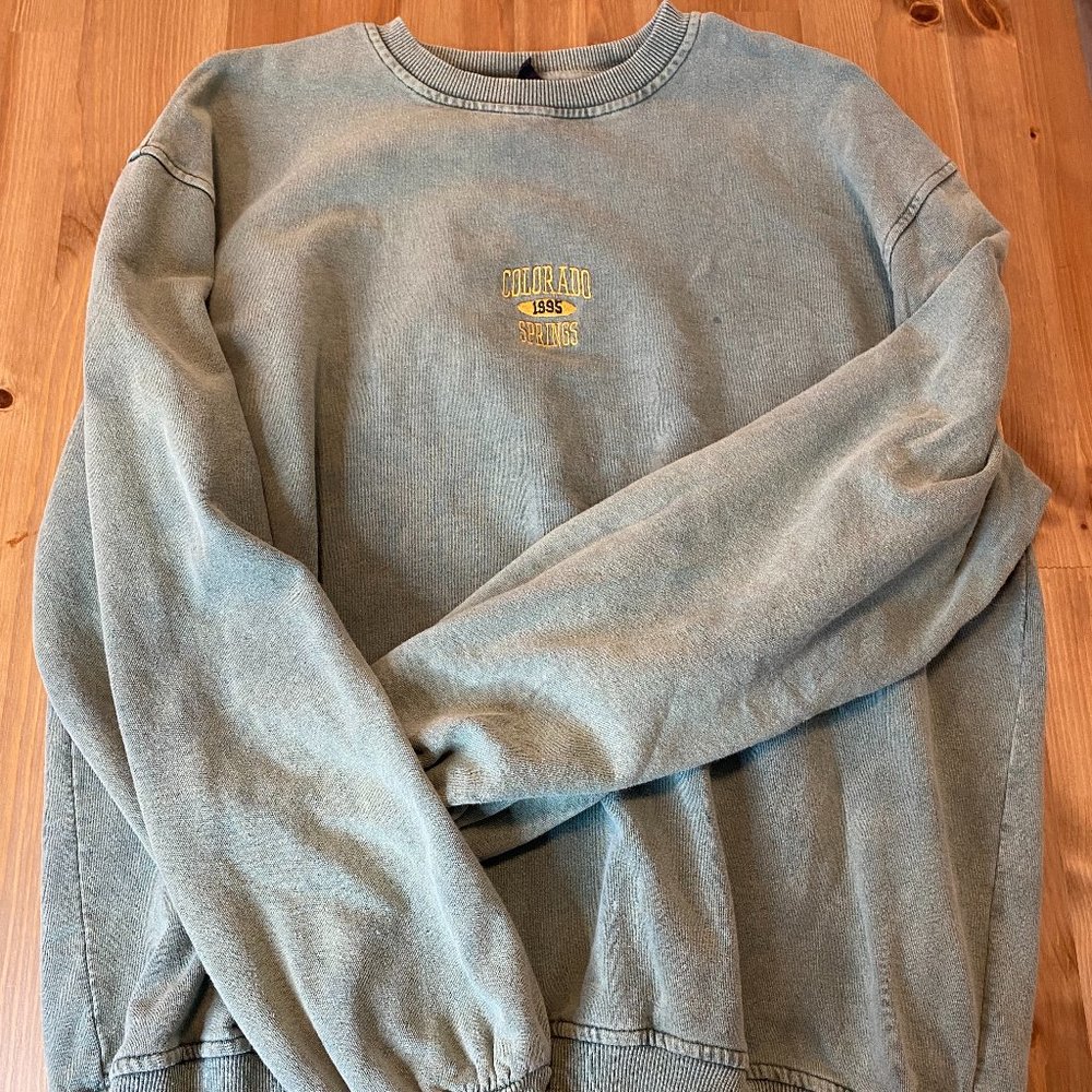 urban outfitters sweatshirt